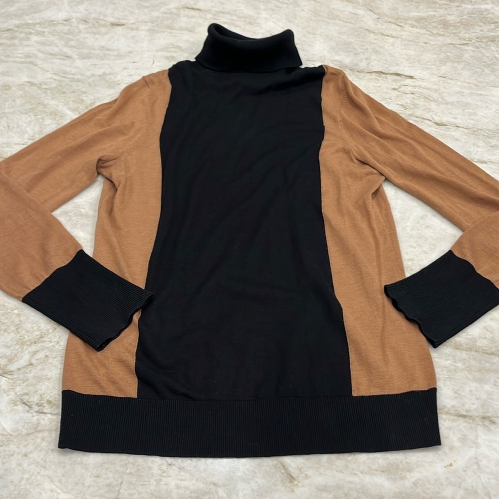 HOBBS London | Wool & Silk Blend Two Tone Turtleneck‎ Sweater | Brown/Black | 10